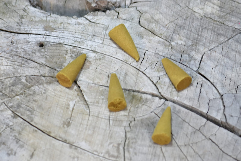 Lot de 5 cônes